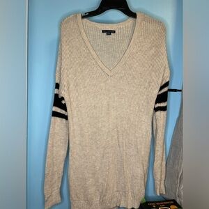 American Eagle V-Neck Sweater